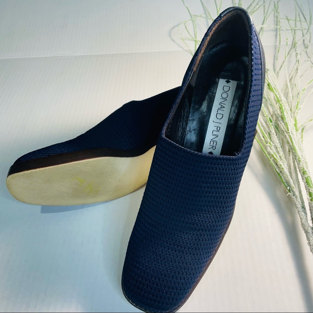 Donald J Pliner Sportique Navy Fabric Loafer/Shoe Size 8.5 Classic